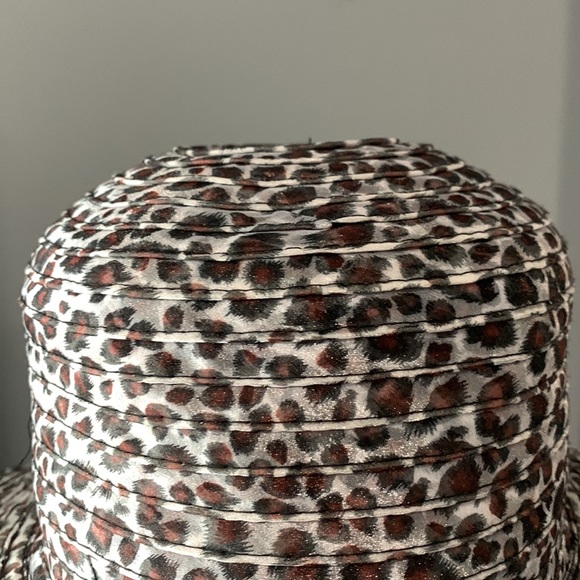 Animal print hat for sunny days - OS - Picture 8 of 8